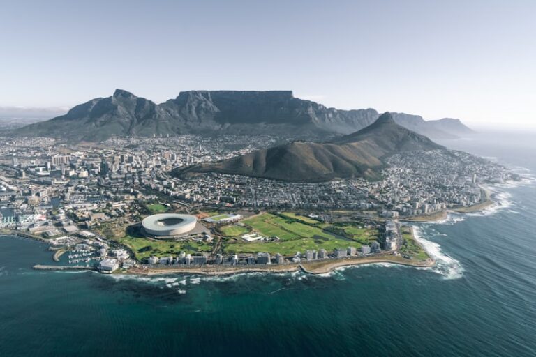 Cape Town Beaches: Clifton, Camps Bay, Boulders & Beyond — Guide for 2026