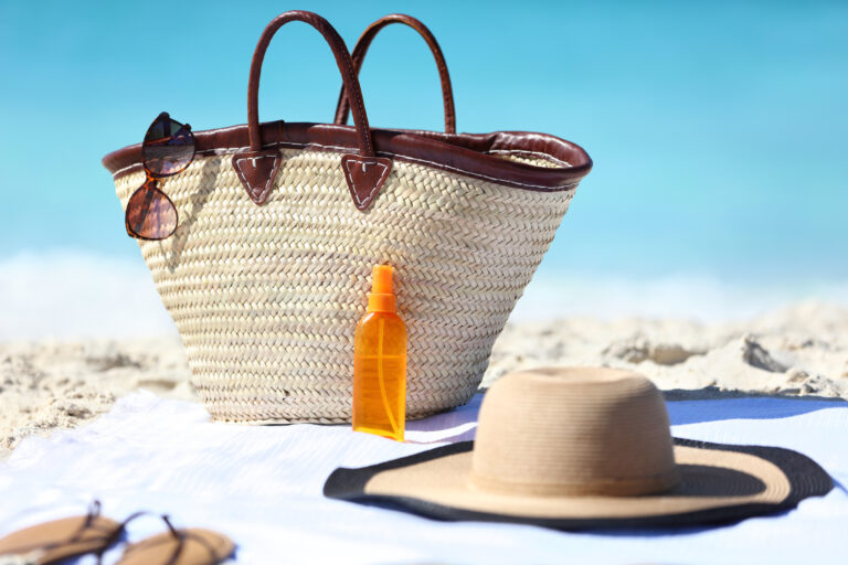 Best Beach Bags & Totes of 2026 — Mesh, Waterproof & Backpacks Tested