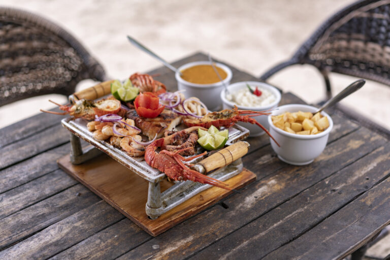 The Best Beach Foods — What to Pack for a Full Day Out